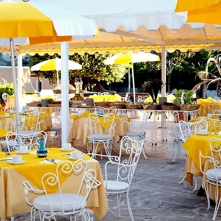Parco Delle Agavi Отель 4*